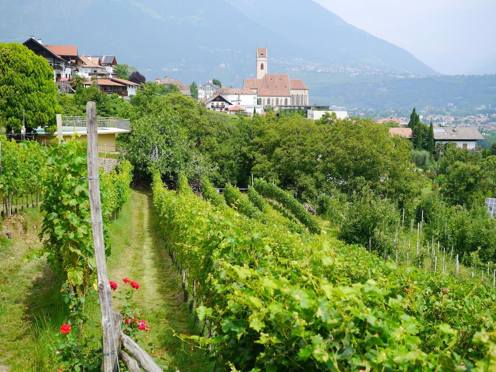 Villa Weingut Pardellerhof Marling Exterior foto
